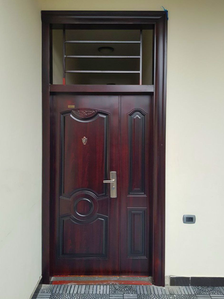 Victor Door - Standard - Wide - Silver